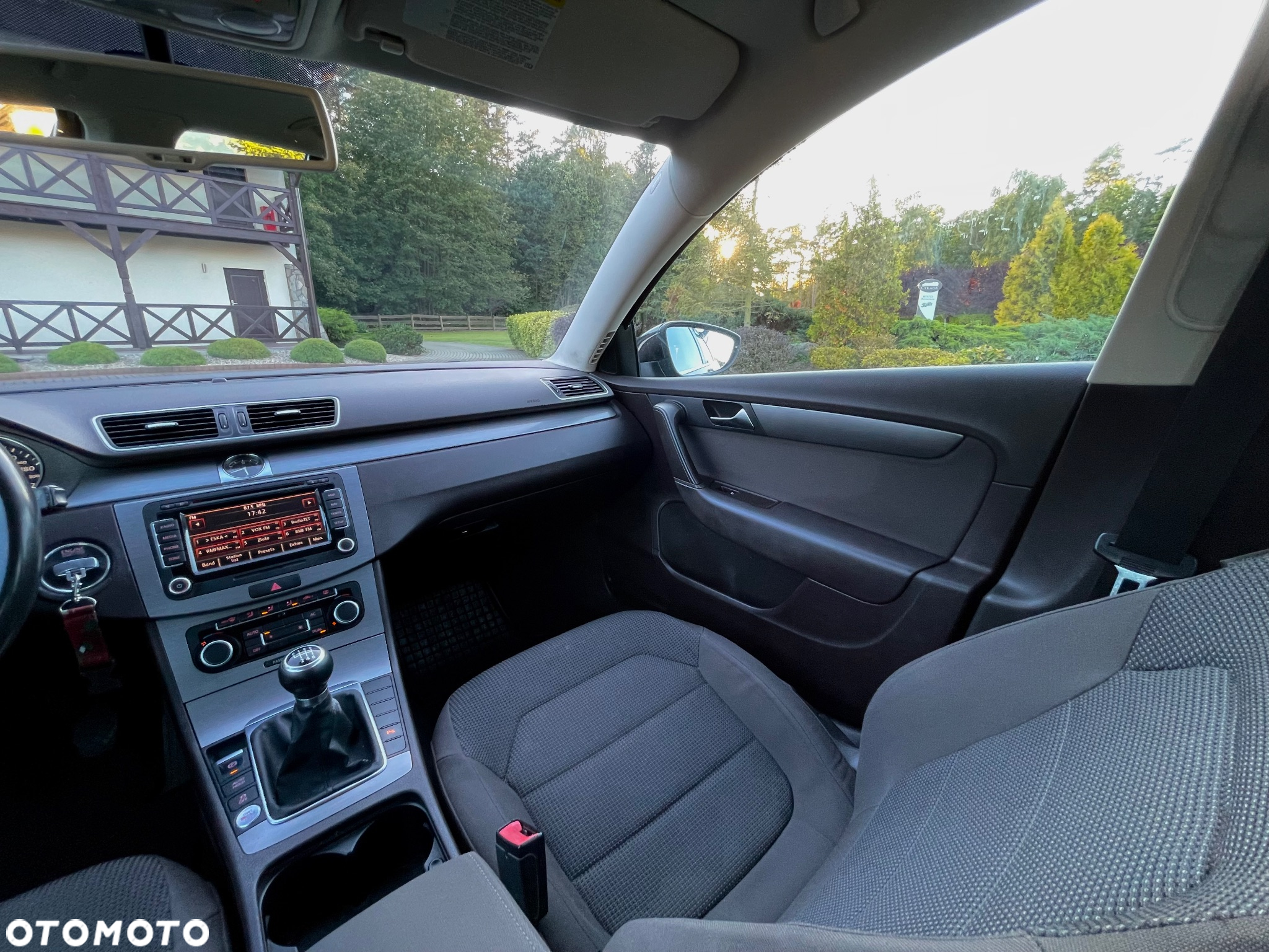 Volkswagen Passat 1.8 TSI Comfortline - 25