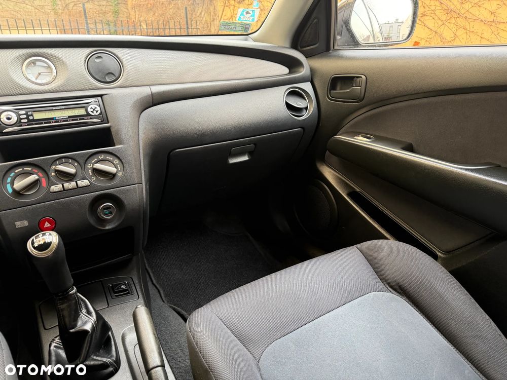 Mitsubishi Outlander 2.0 2WD Invite - 8