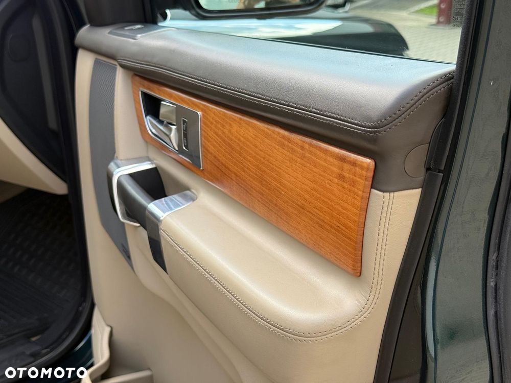 Land Rover Discovery 5.0 V8 HSE - 27