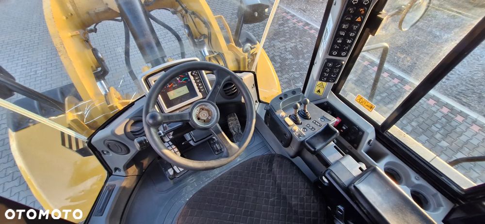 Caterpillar 950 K/ Maszyna sprowadzona/ - 12