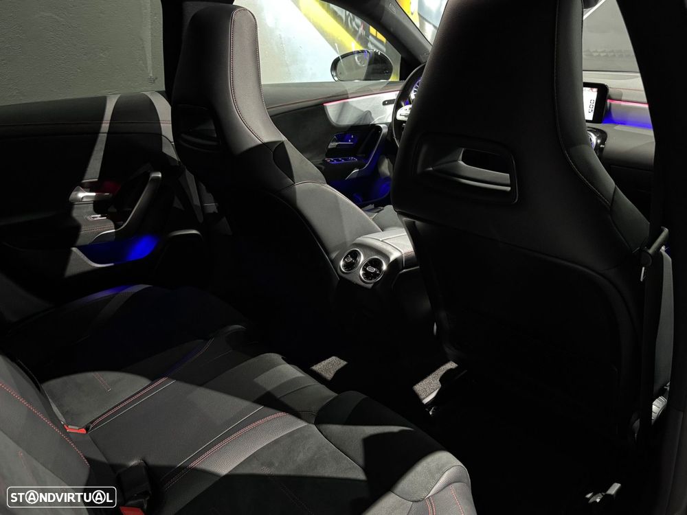 Mercedes-Benz CLA 200 Shooting Brake AMG Line Aut. - 18
