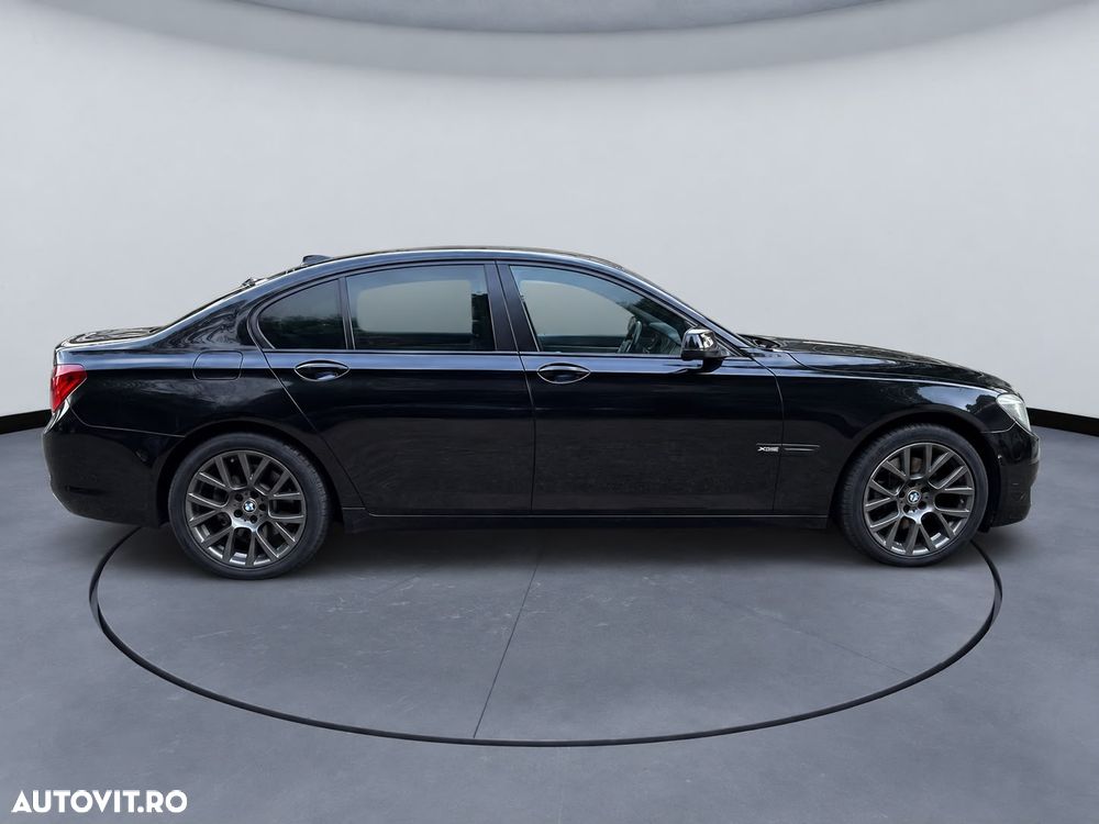 BMW Seria 7 - 8