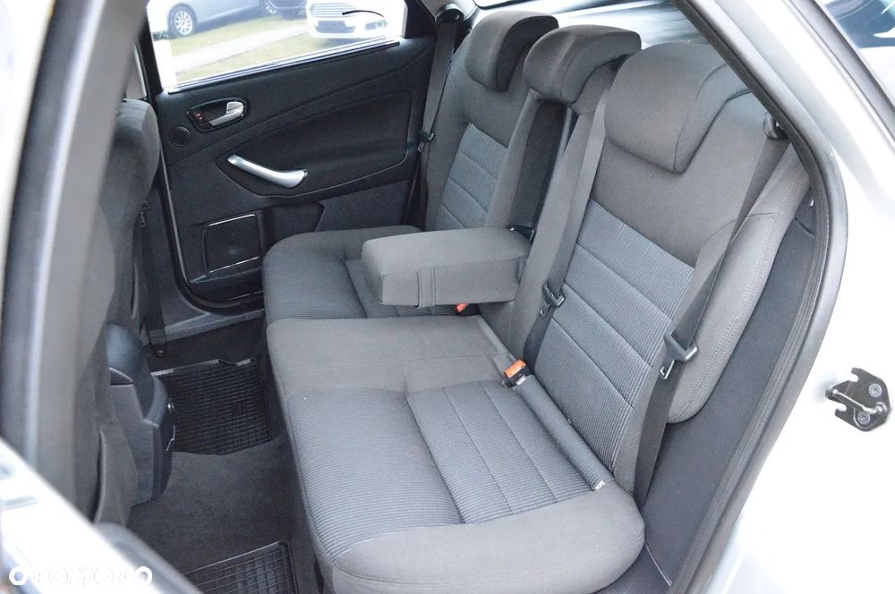 Ford Mondeo 2.0 TDCi Titanium S - 25