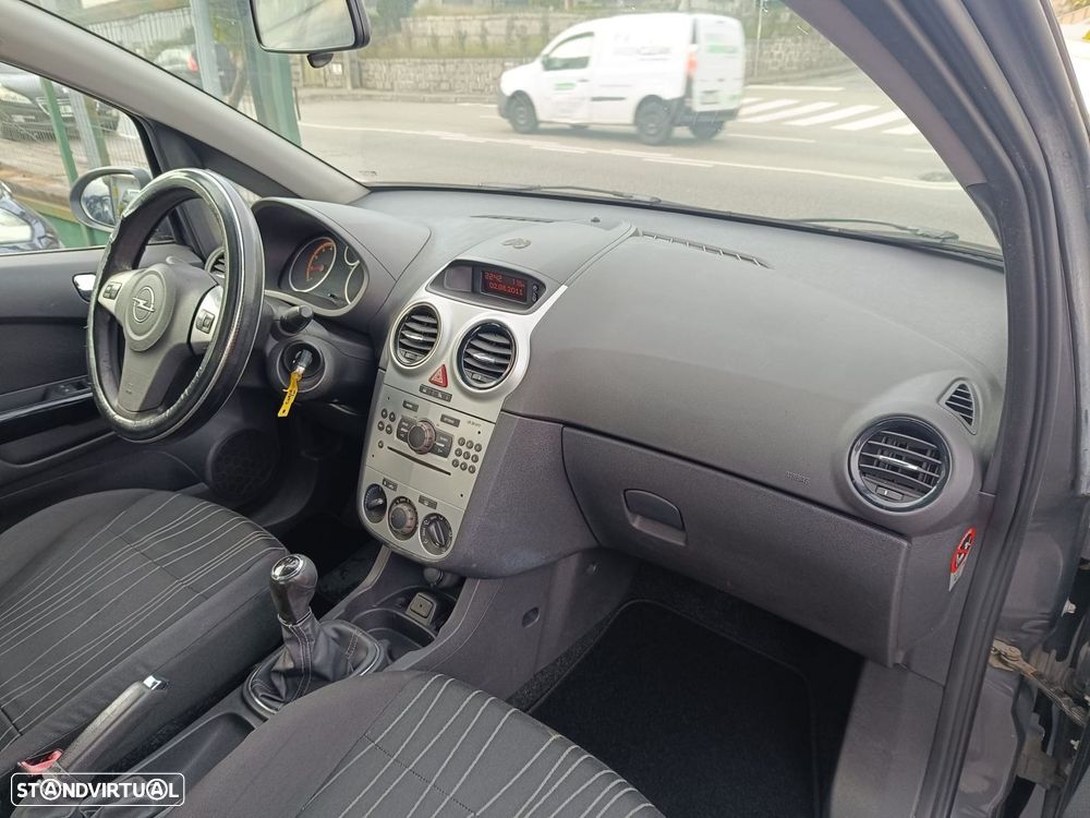 Opel Corsa 1.2 Enjoy - 10
