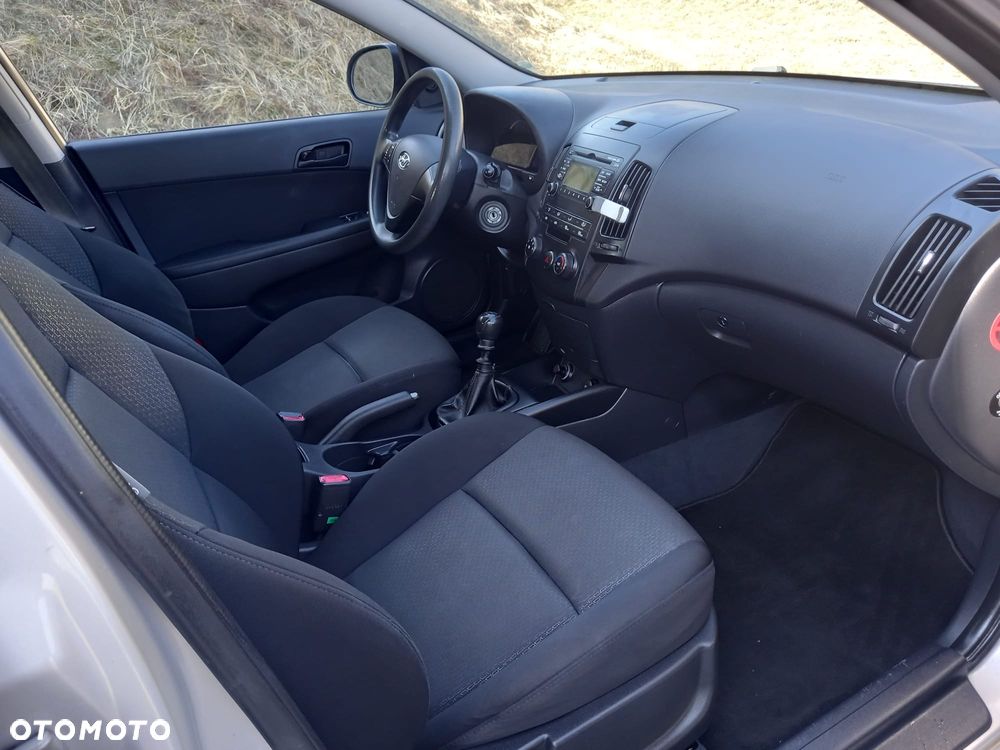 Hyundai i30 1.6 CRDi Comfort - 16