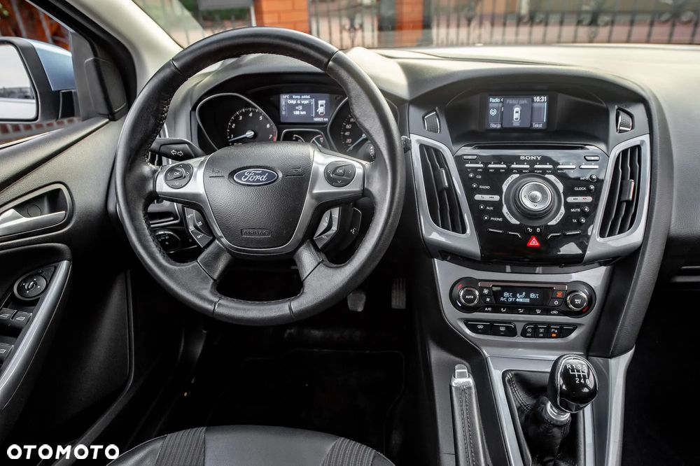 Ford Focus 1.6 EcoBoost Start-Stopp-System Titanium - 22