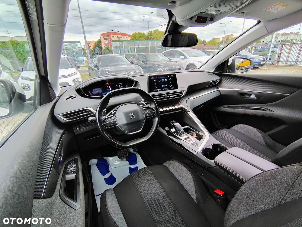 Peugeot 5008 - 16