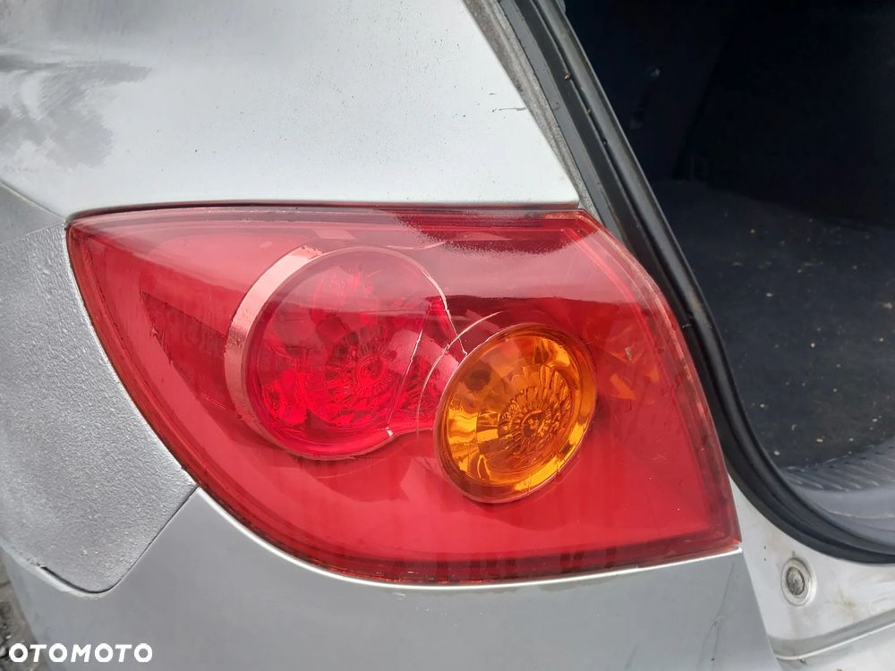 Mazda 3 I BK silnik 1.6 16v Z601 105KM skrzynia biegów manualna drzwi prawe lewe przód tył maska klapa zderzak błotnik BN9R szyba lampa pas próg podłużnica błotnik radio fotel kierownica multifunkcja panel belka oś CAŁY NA CZĘŚCI - 16