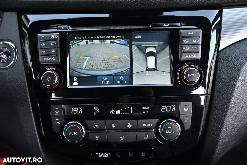 Nissan Qashqai 1.6 DCI TEKNA+ - 12