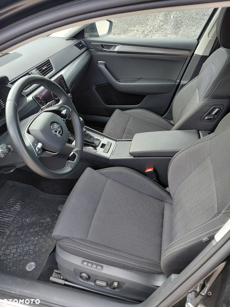 Skoda Superb 2.0 TDI SCR Style DSG - 12