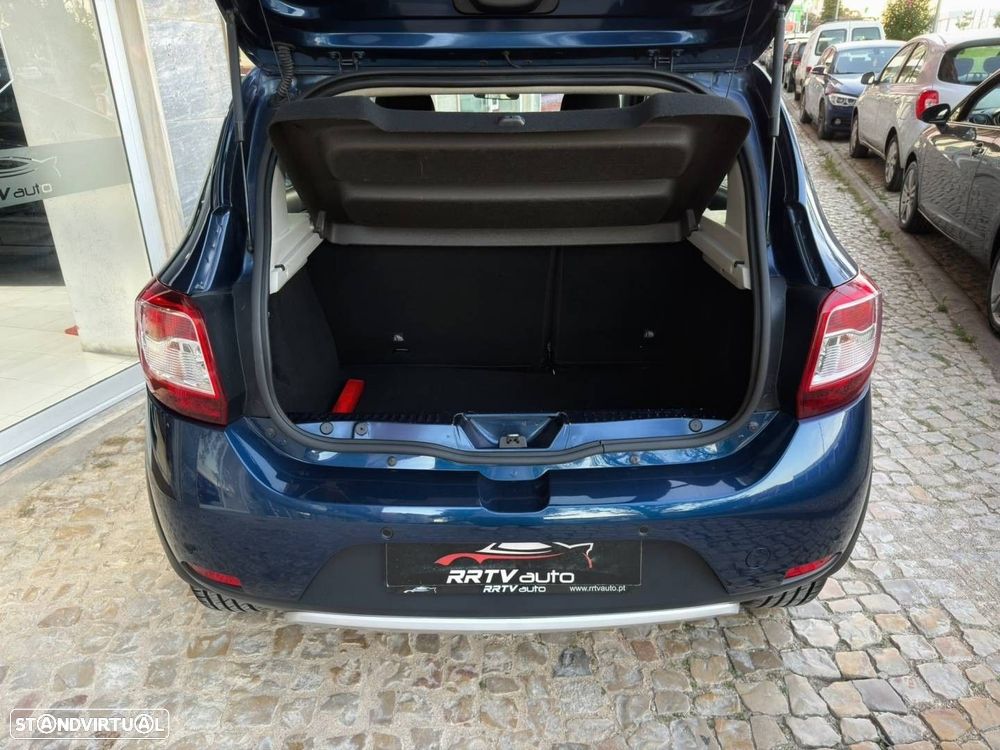 Dacia Sandero 0.9 TCe Stepway - 16
