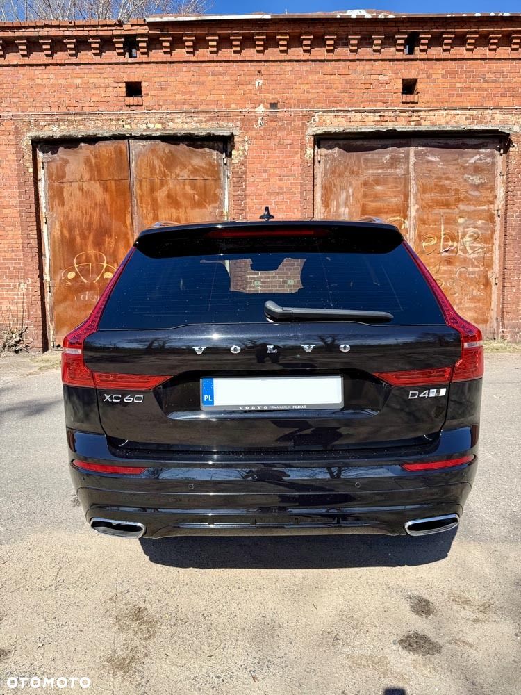 Volvo XC 60 D4 SCR R-Design - 11
