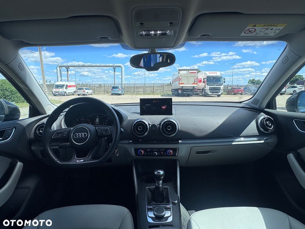 Audi A3 Sportback 1.6 TDI clean diesel Ambiente - 12