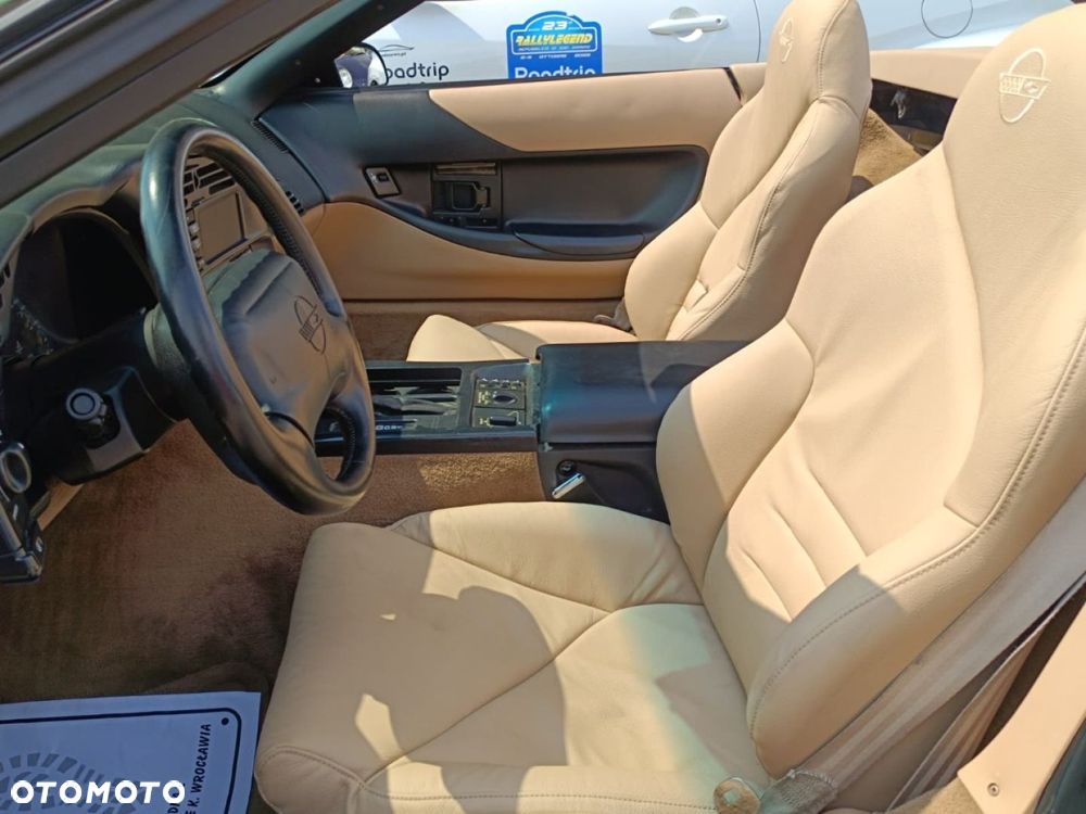 Chevrolet Corvette - 18