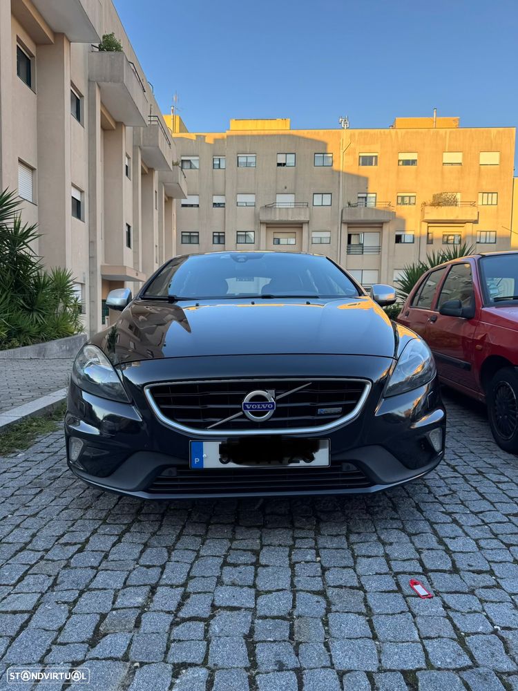 Volvo V40 D2 R Design - 2