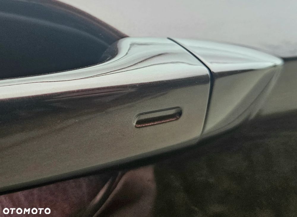 Volkswagen Passat 2.0 TDI (BlueMotion Technology) Highline - 22