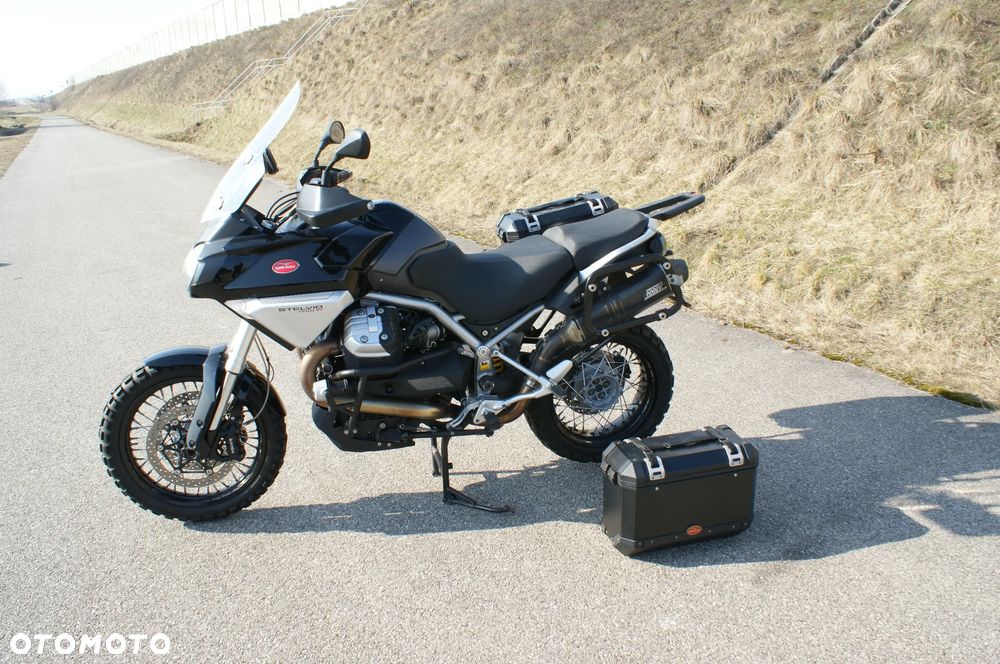 Moto Guzzi Stelvio - 8