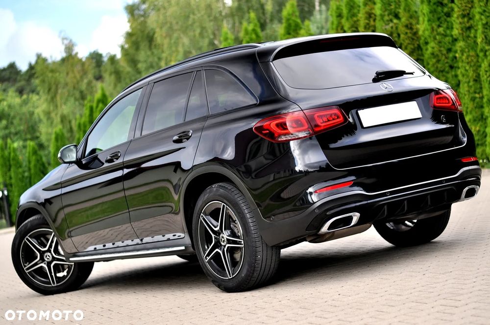 Mercedes-Benz GLC 200 d 4Matic 9G-TRONIC AMG Line - 9