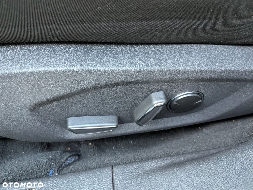 Ford Mondeo - 17