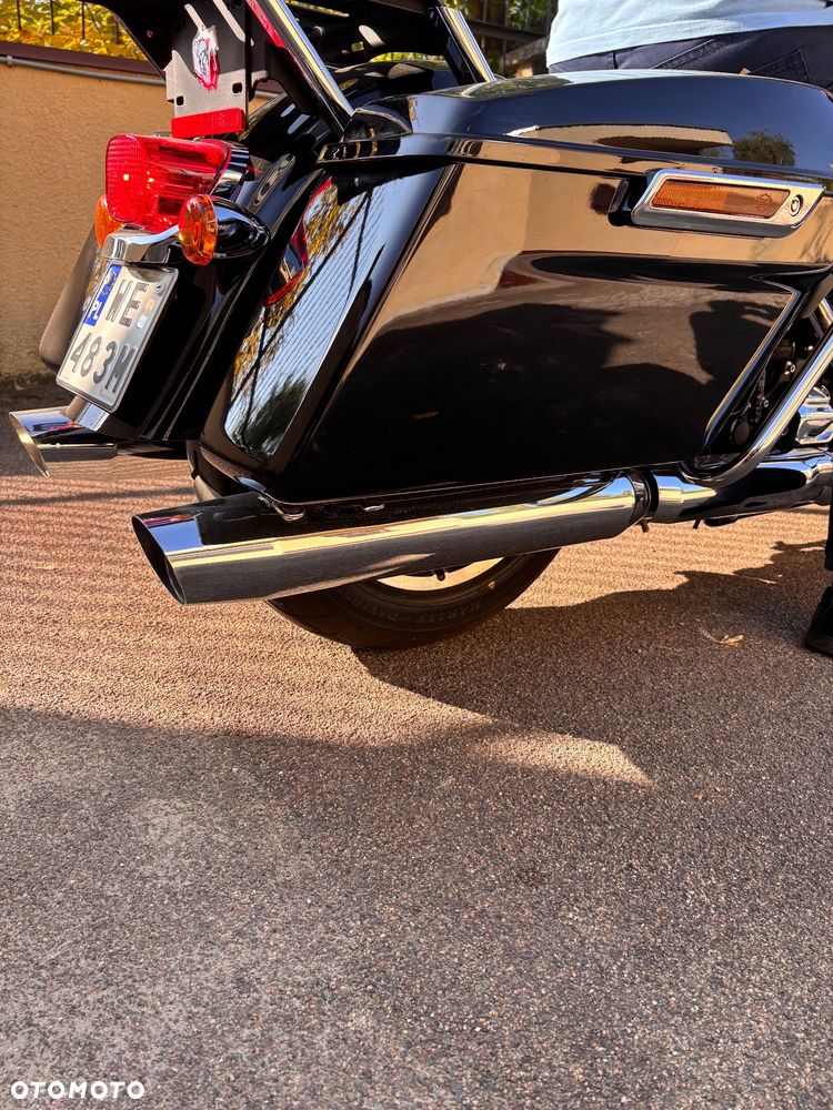 Harley-Davidson FLH Electra Glide - 19