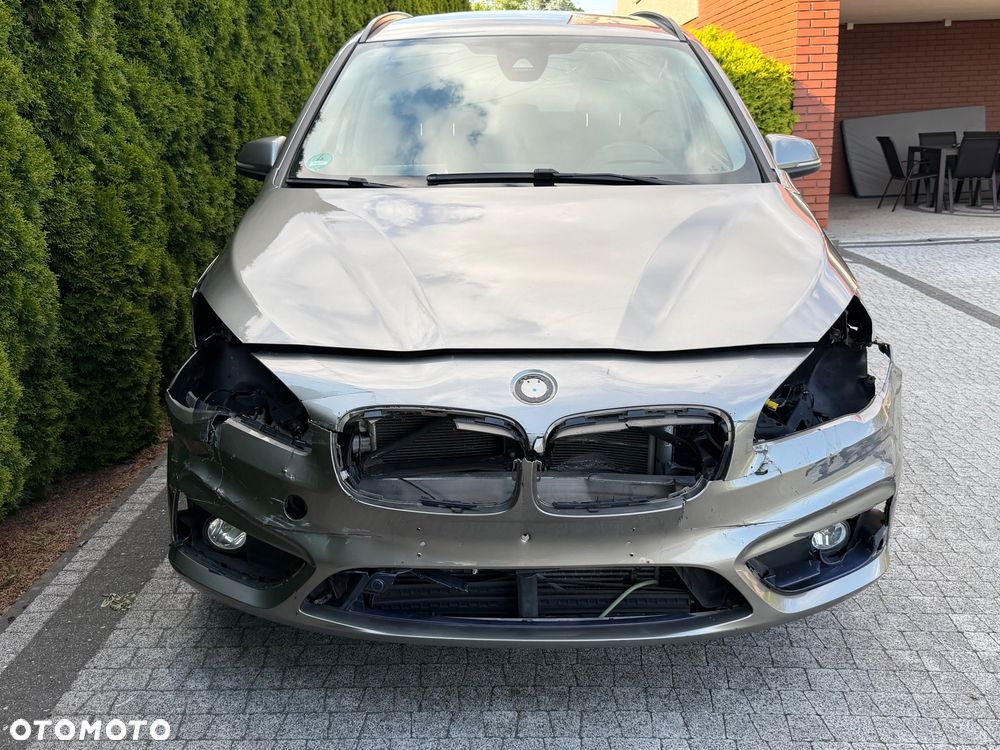 BMW Seria 2 220d Sport Line - 9