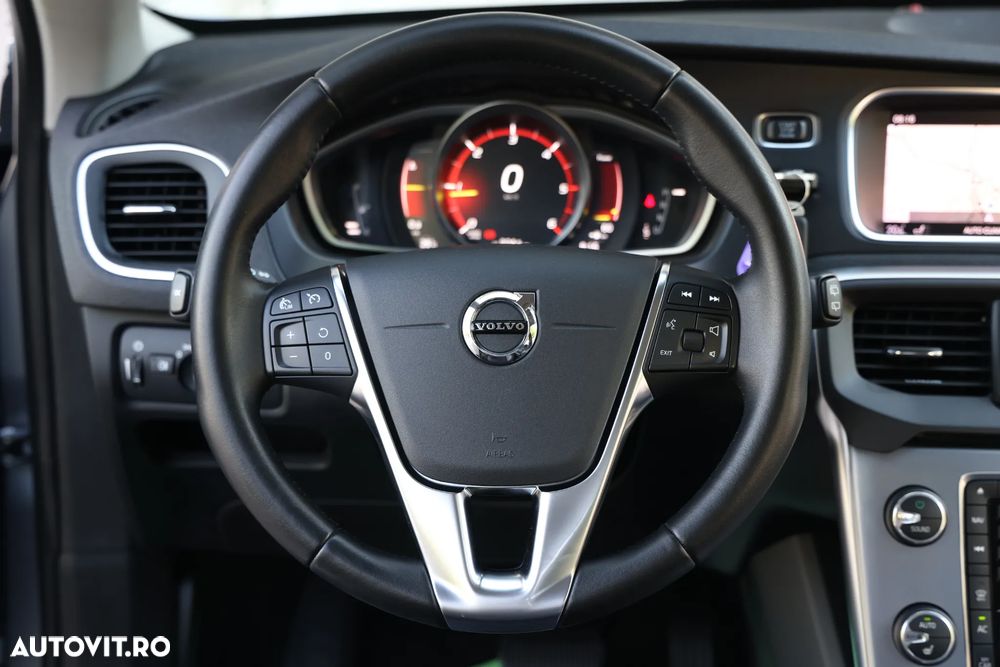 Volvo V40 D2 Geartronic Inscription - 23