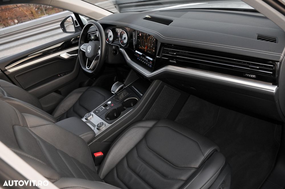 Volkswagen Touareg 3.0 V6 TDI SCR 4Motion Automatik Elegance - 3