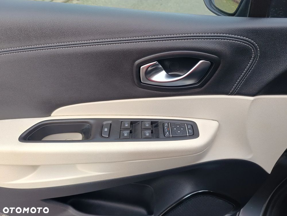 Renault Captur ENERGY TCe 120 EDC Initiale Paris - 21