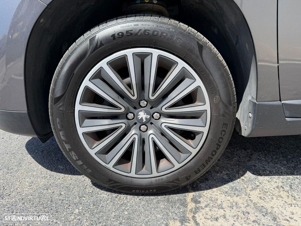 Peugeot 2008 1.2 PureTech Style - 10