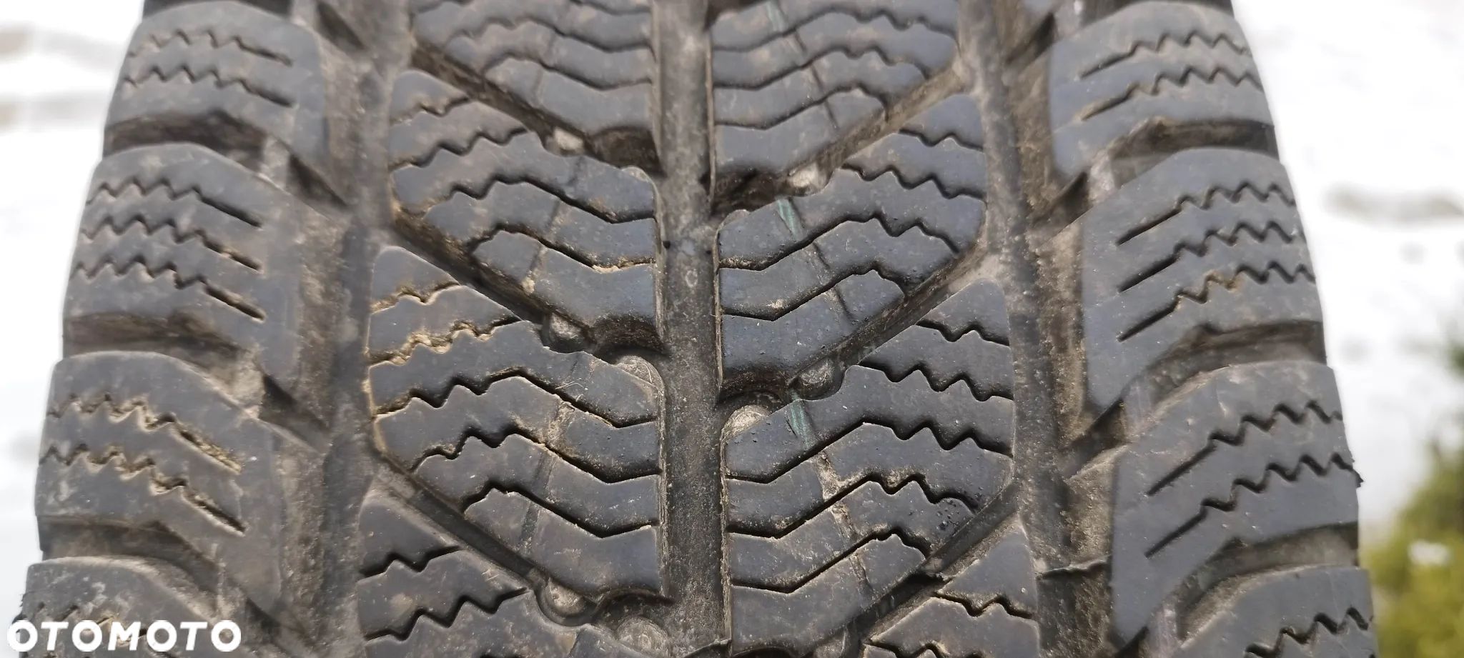 215/65/15 c semperit van grip 3 - 1