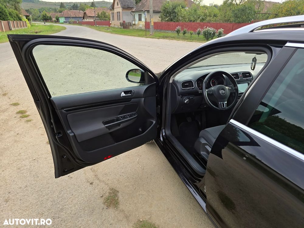 Volkswagen Golf 1.6 TDI BlueMotion Technology DPF Highline - 26
