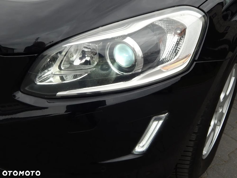 Volvo XC 60 D4 AWD Geartronic Momentum - 21