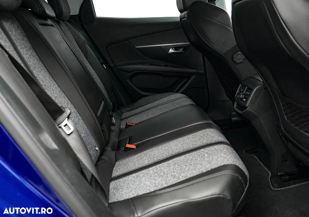 Peugeot 3008 PureTech 130 Stop & Start GPF Allure Business-Paket - 17