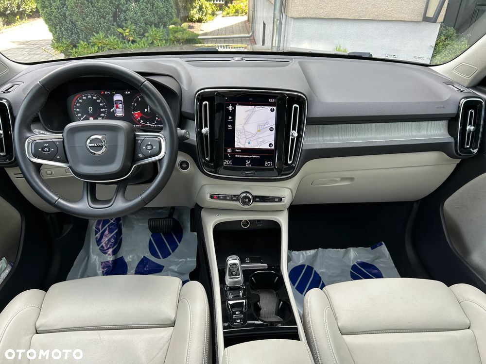 Volvo XC 40 T3 Inscription - 16