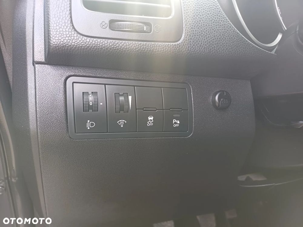 Kia Venga - 17
