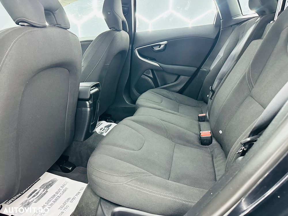 Volvo V40 D2 You - 15