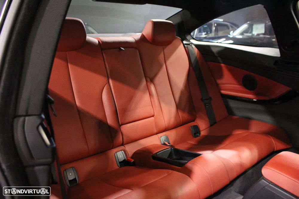 BMW 418 d Pack M - 17