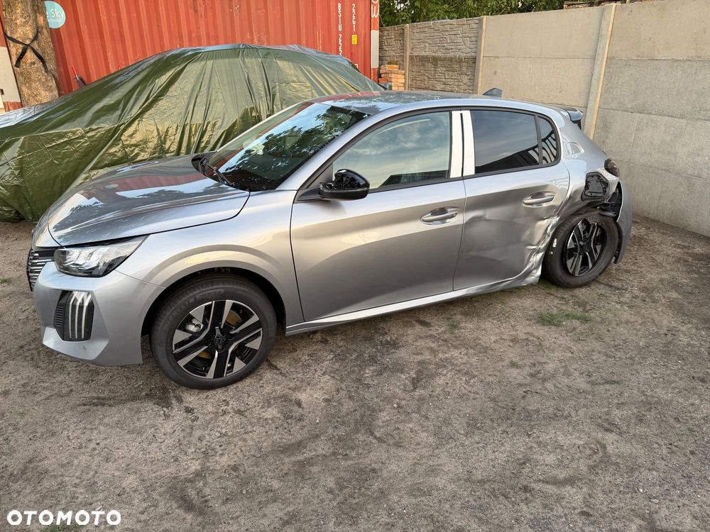 Peugeot 208 - 3