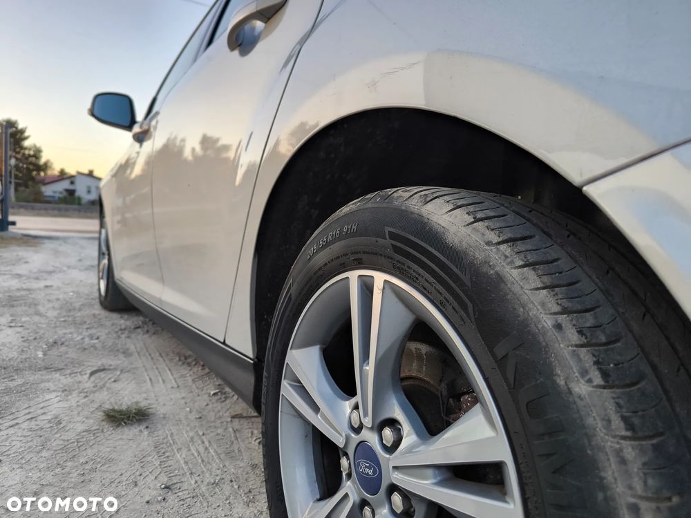 Ford Focus - 8