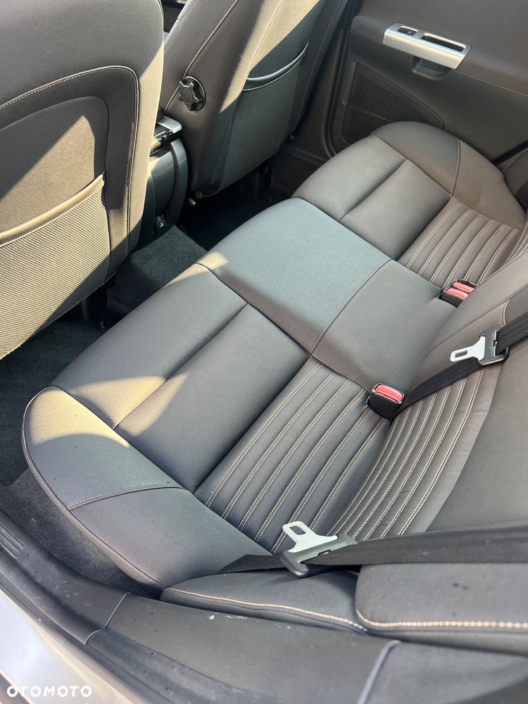 Volvo V50 DPF D2 - 11