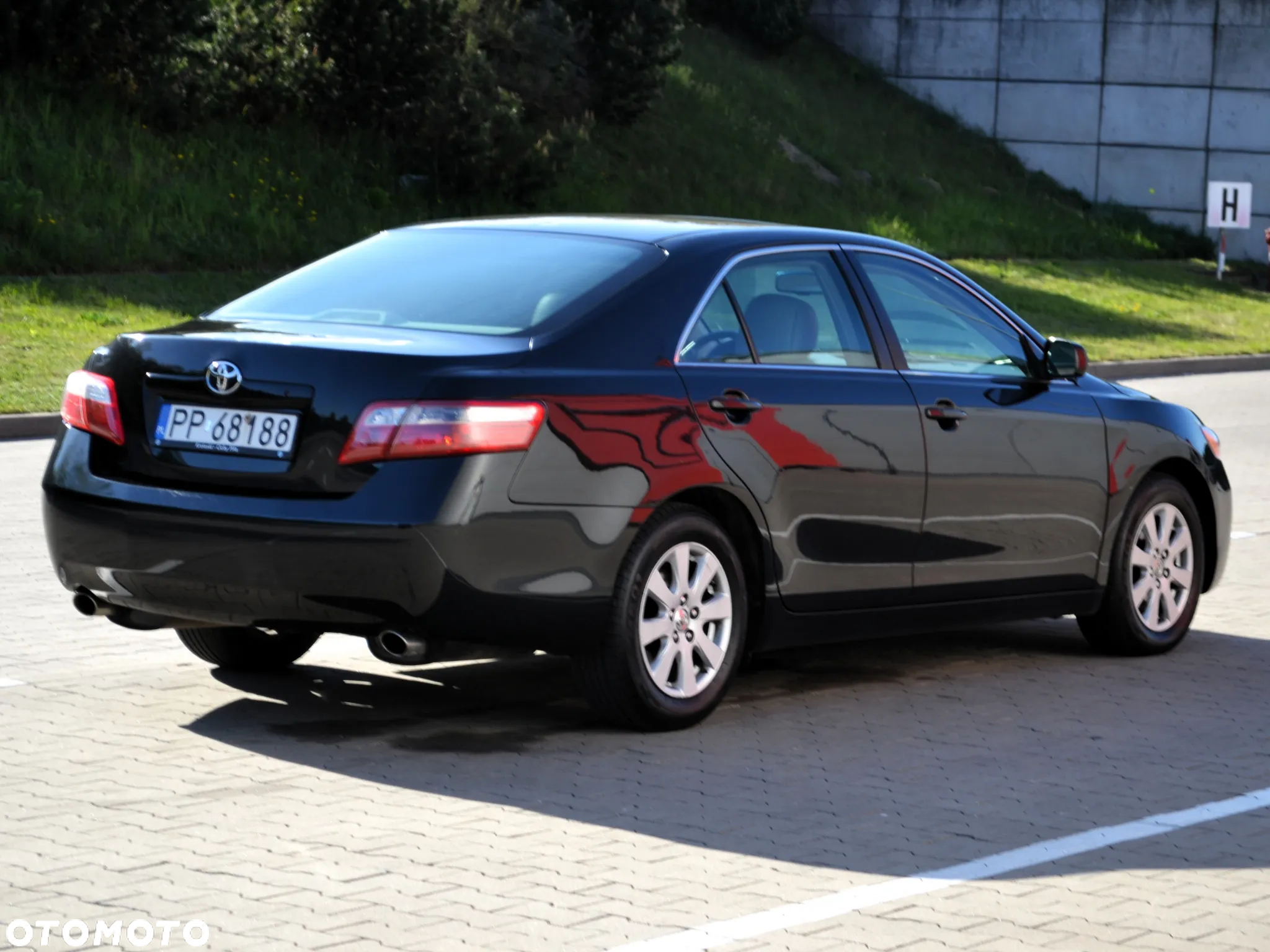 Toyota Camry 3.5 V6 SE - 2