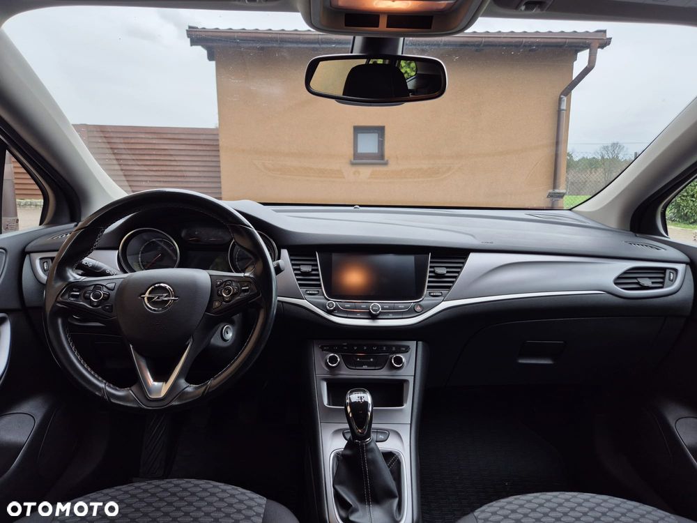 Opel Astra 1.6 CDTI Dynamic - 10