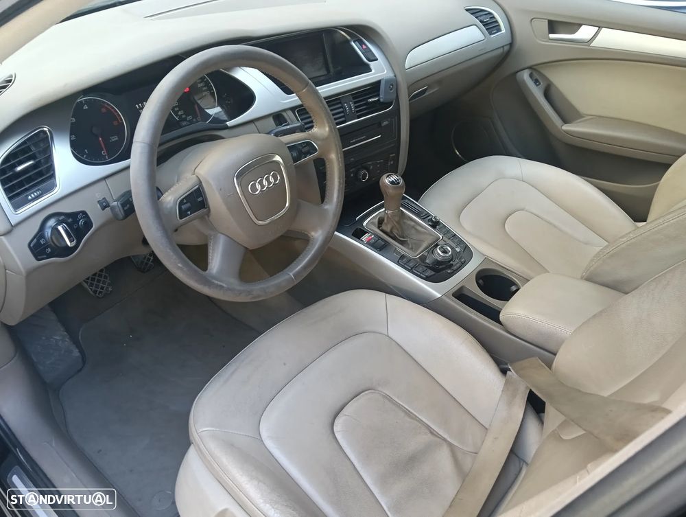 Audi A4 2.0 TDI Business Line Sport - 7