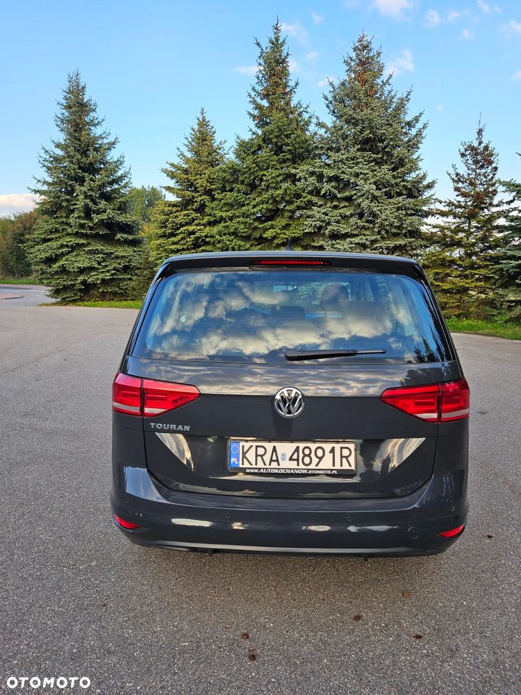 Volkswagen Touran - 6