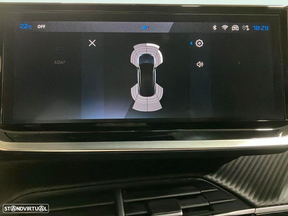 Peugeot e-2008 54 kWh Allure - 17