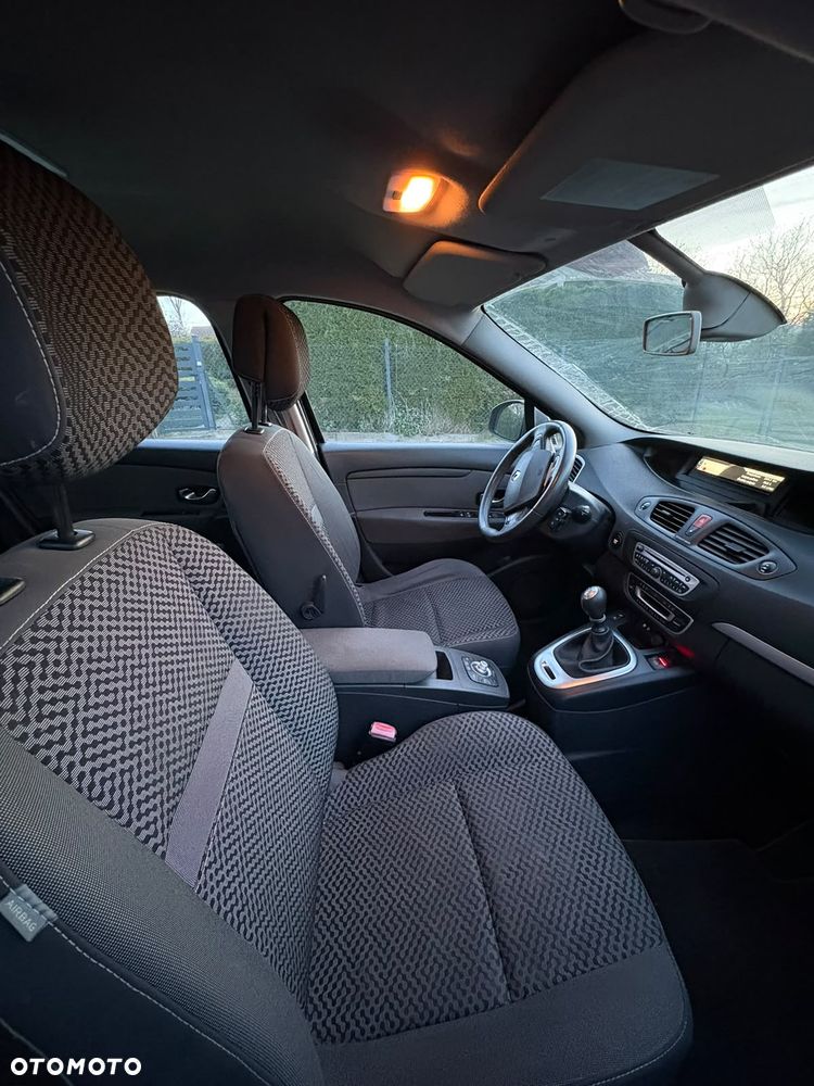 Renault Scenic 1.5 dCi Tech Run - 8