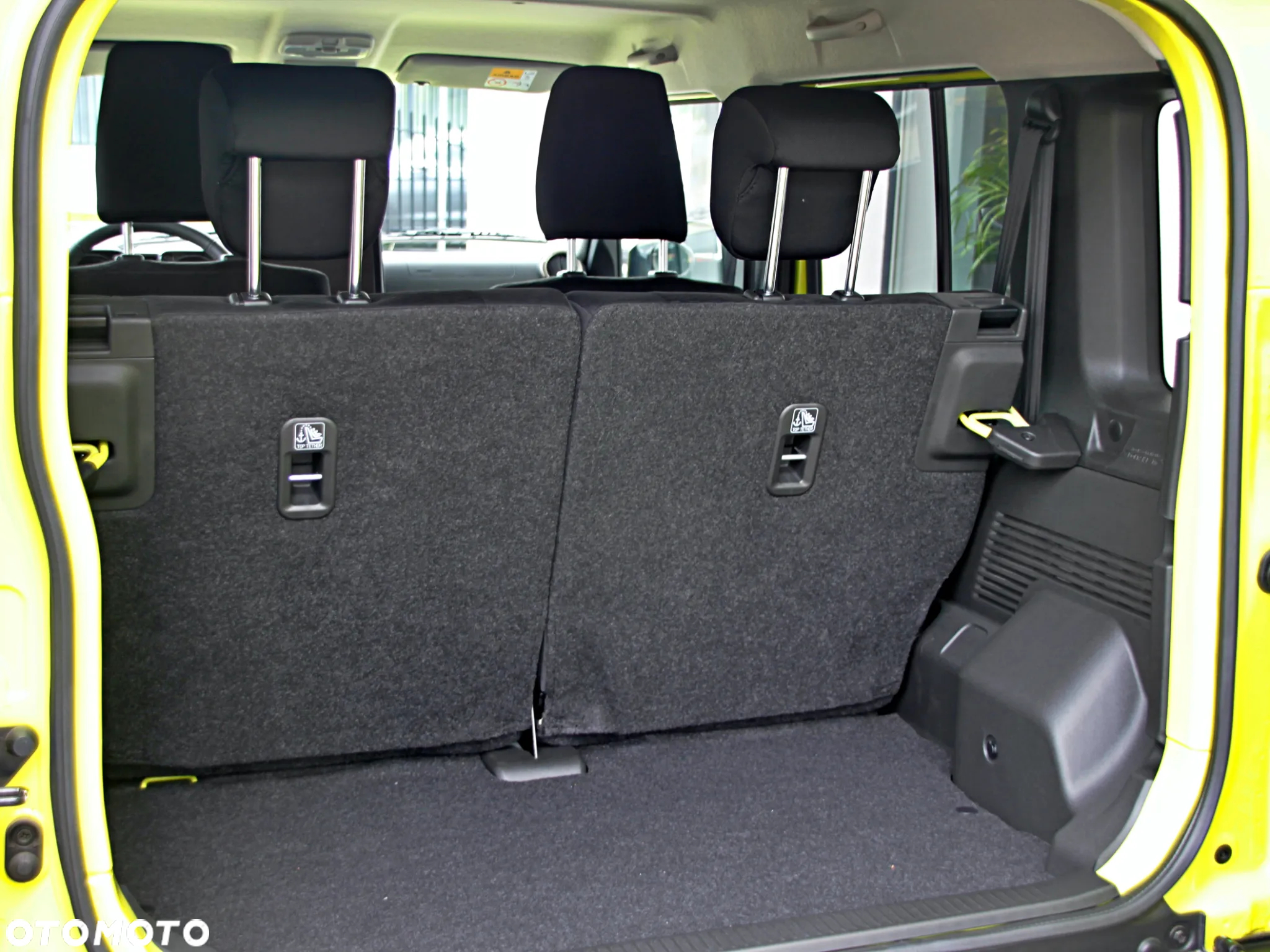 Suzuki Jimny 1.5 Premium - 21