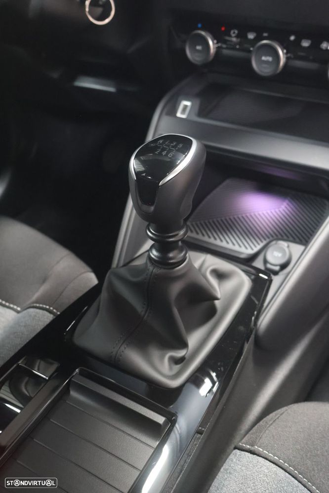 Citroën C4 1.2 PureTech Feel - 19