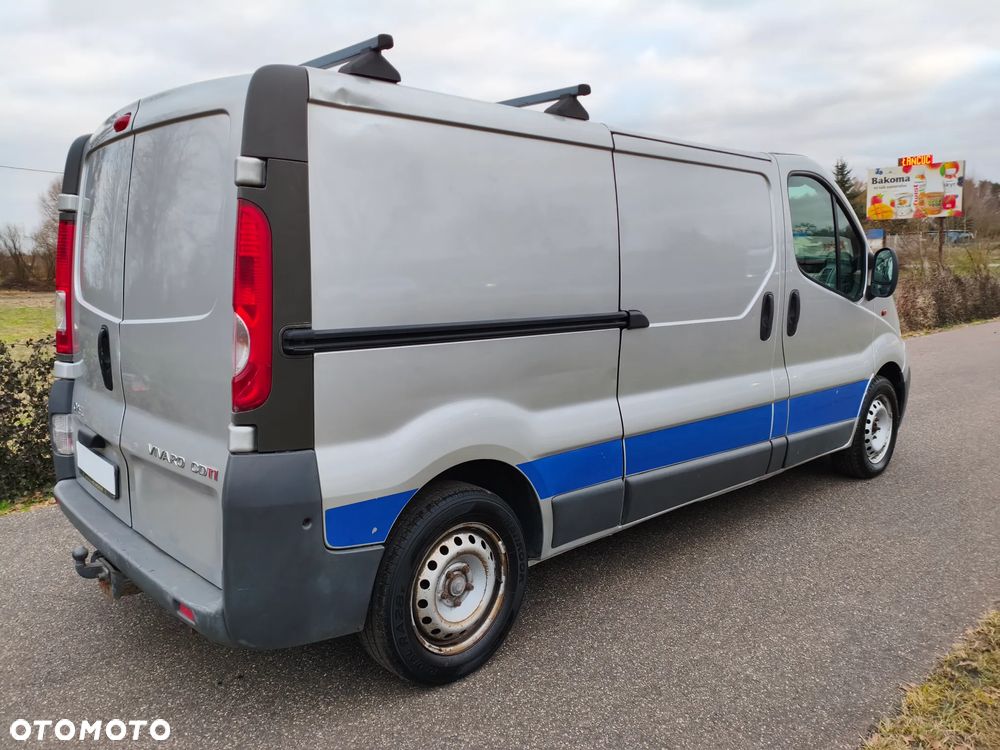 Opel Vivaro - 11