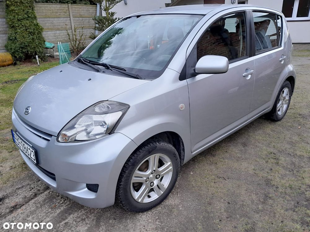 Daihatsu Sirion 1.3 - 5